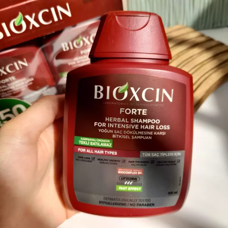 شامپو ضد ریزش قرمز بیوکسین Bioxcin